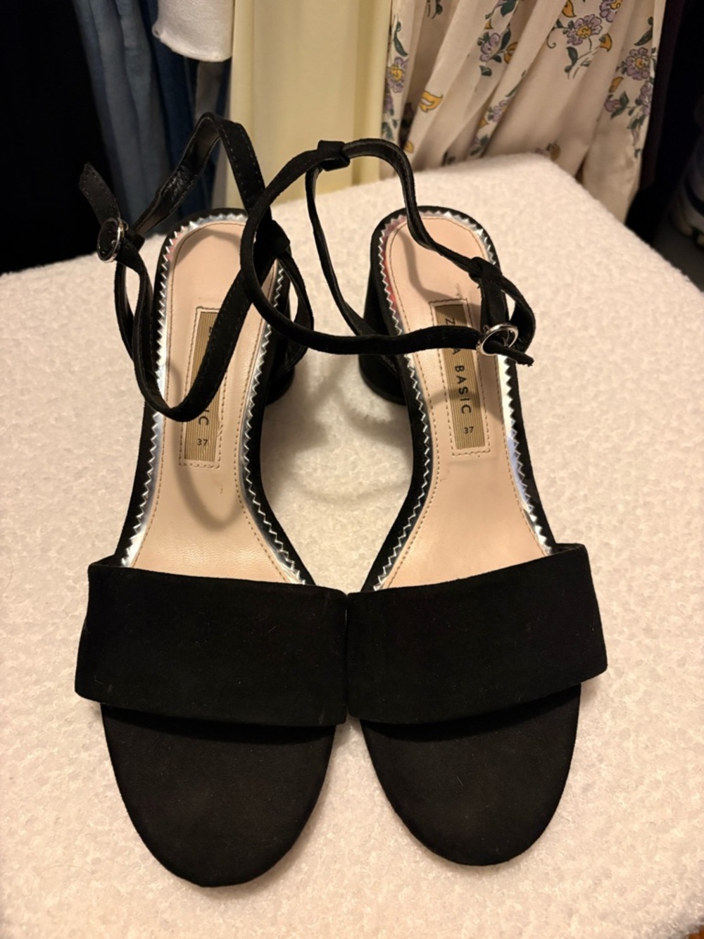 ZARA Black Suede Ankle-Strap Sandals 2.5” heel - Women